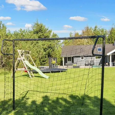 Luxury Family Retreat - By Traum