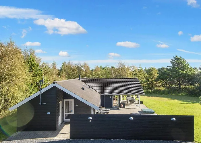 Luxury Family Retreat - By Traum