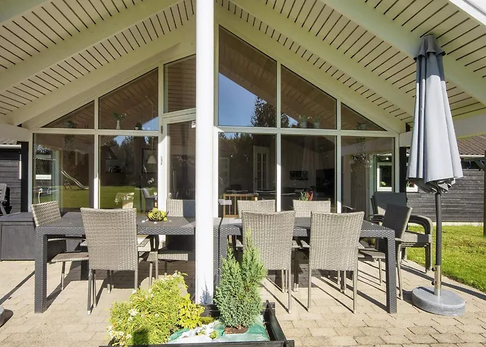 Luxury Family Retreat - By Traum *