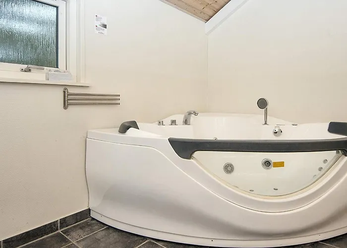 Luxury Family Retreat - By Traum